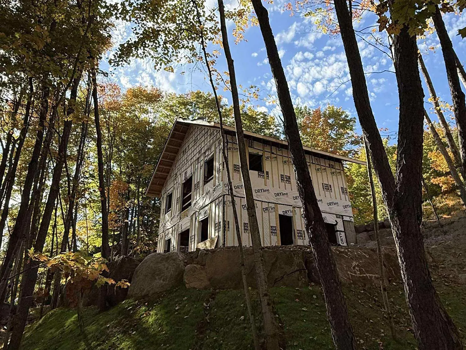 Construction Maison Neuve Charpente Terrain Laurentides