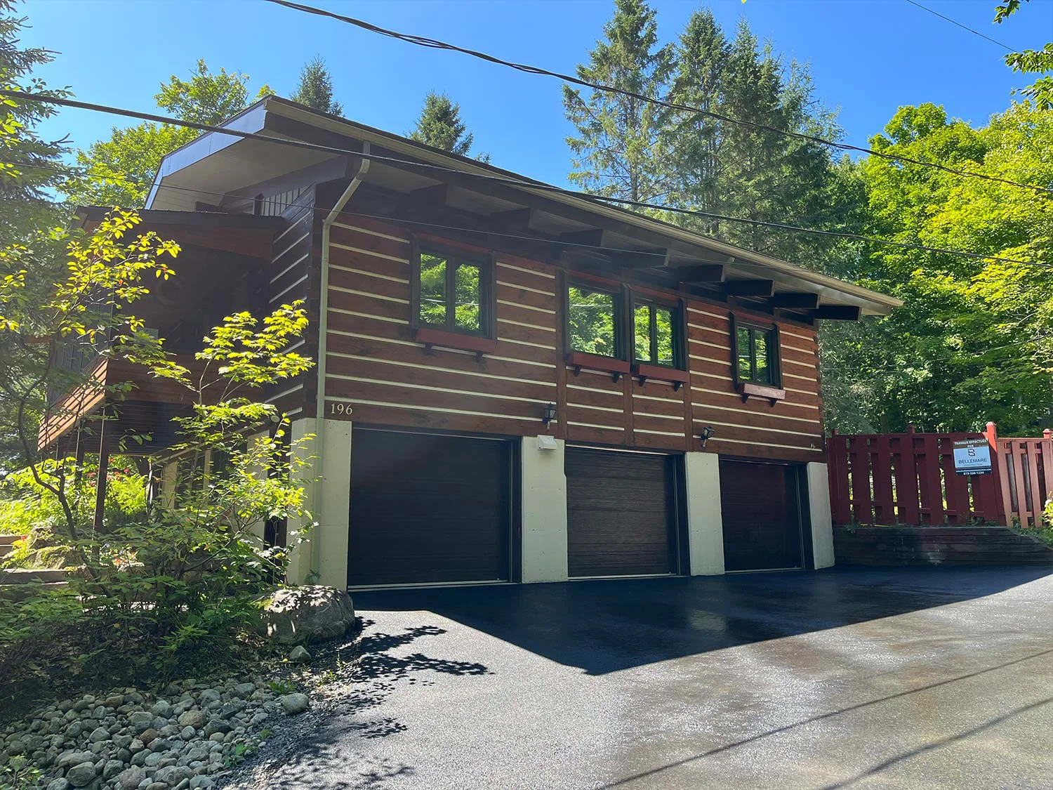Rénovation Chalet Façade Extérieure Porte De Garage