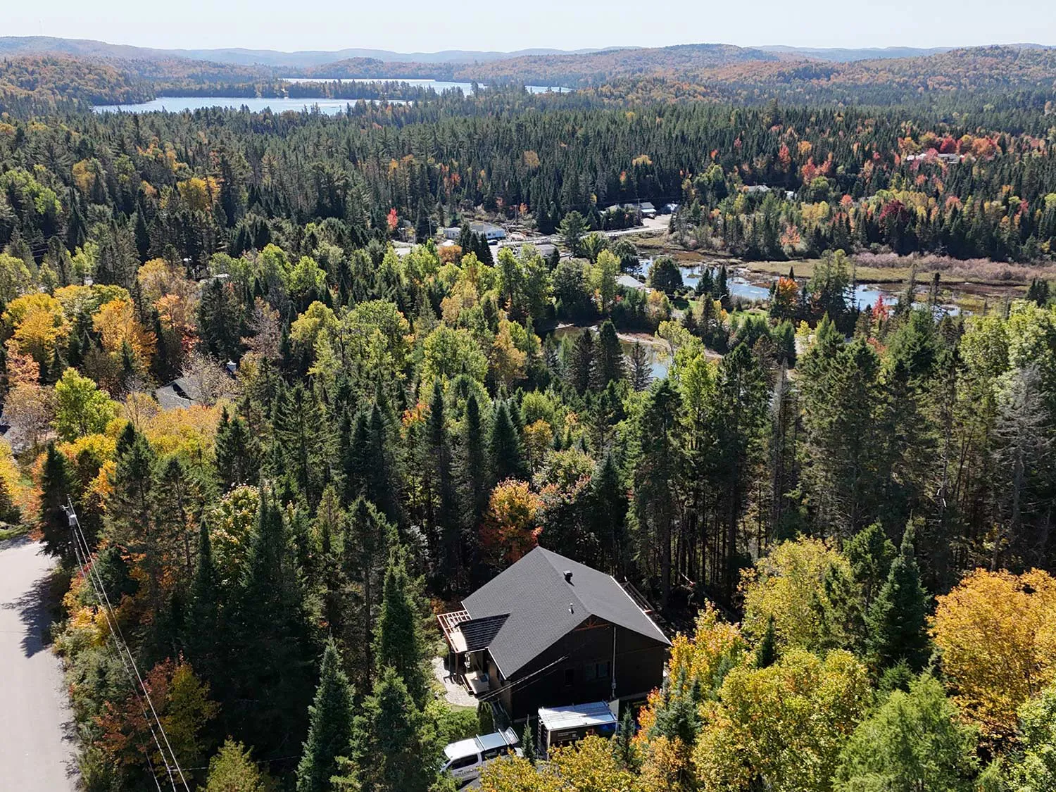 Rénovation Extérieure Maison Arrière Vue Aérienne Paysage Laurentides