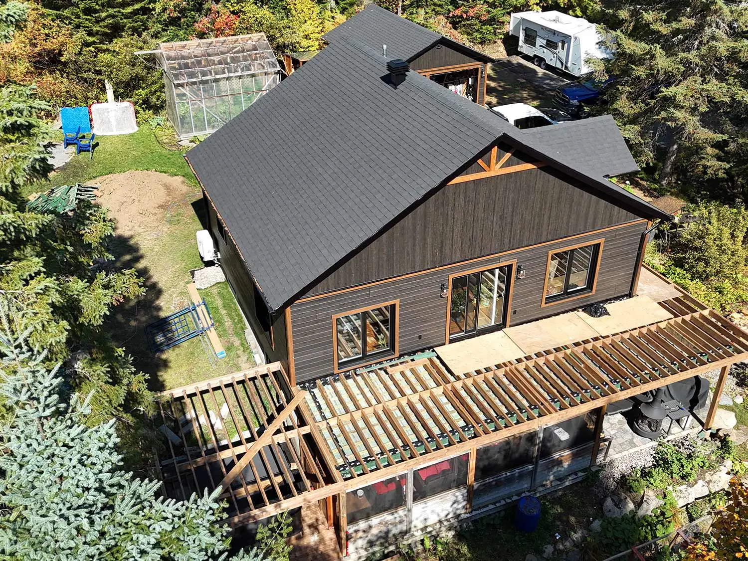 Rénovation Extérieure Maison Façade Vue Aérienne Nature Laurentides